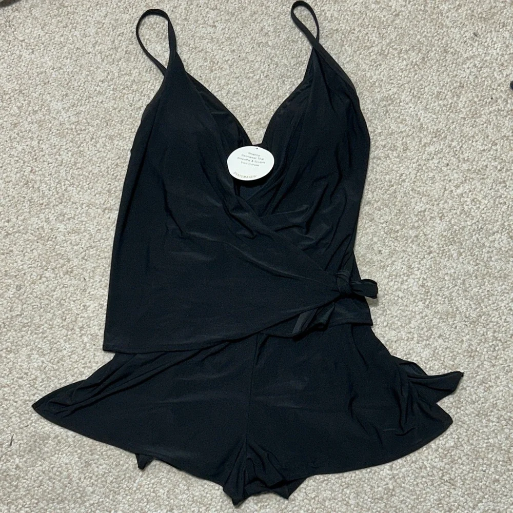 Coco Reef Womens Black Chroma Wrap-Tie OnePiece ShapeMaker Swimsuit NWT - 10/34C - Picture 3 of 6